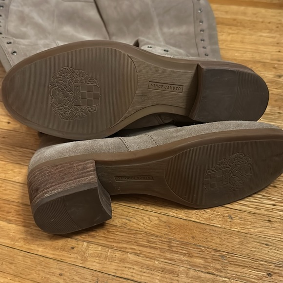 Vince Camuto Unisex-Adult Bestan Over The Knee Boot in Tan Suede, NWOT - Picture 5 of 7